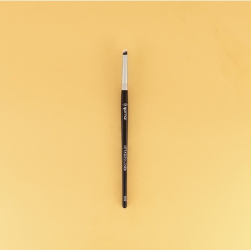 Detailed Liner Brush S57